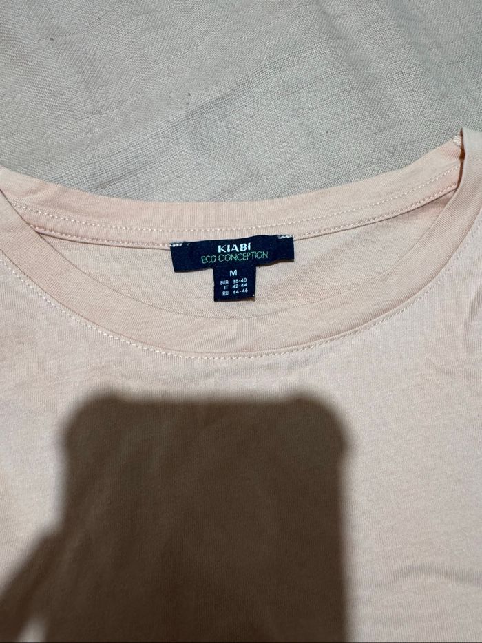 T-shirt rose - photo numéro 2