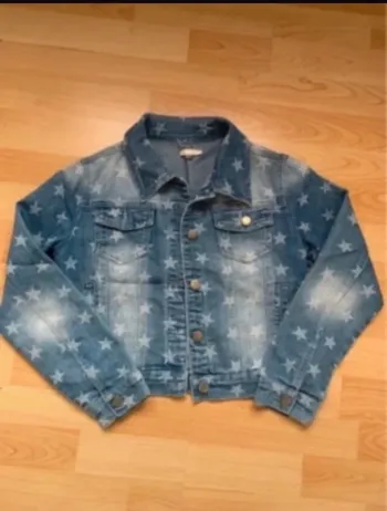 Superbe veste en jean avec étoiles 12 ans 