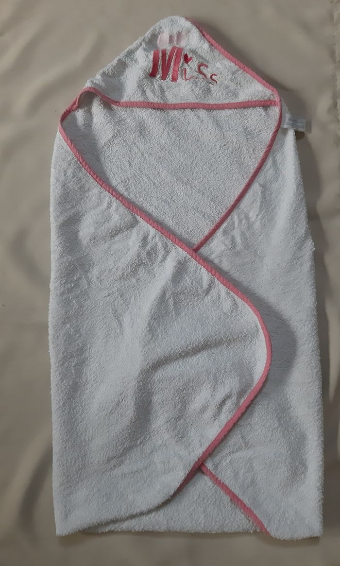 Cape de bain fille - 90 × 90 cm - de 0 à 3 ans - photo numéro 2