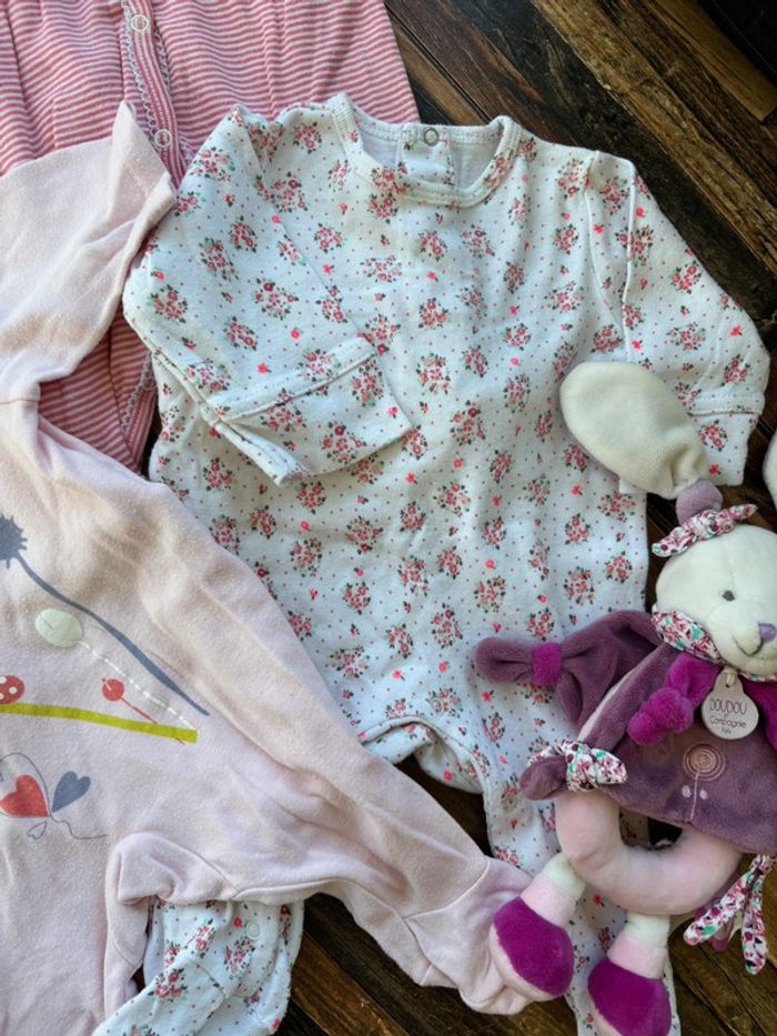 Lot pyjamas légers 1 mois - photo numéro 5
