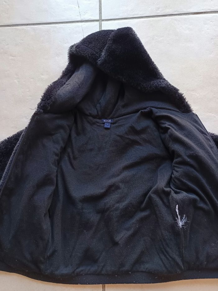 Lot vestes moumoute fille petit 4 ans - photo numéro 5