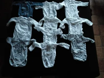 Lot de 10 Bodies Garçon Naissance