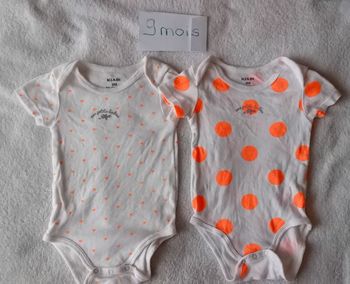 Lot de 2 bodies 9 mois