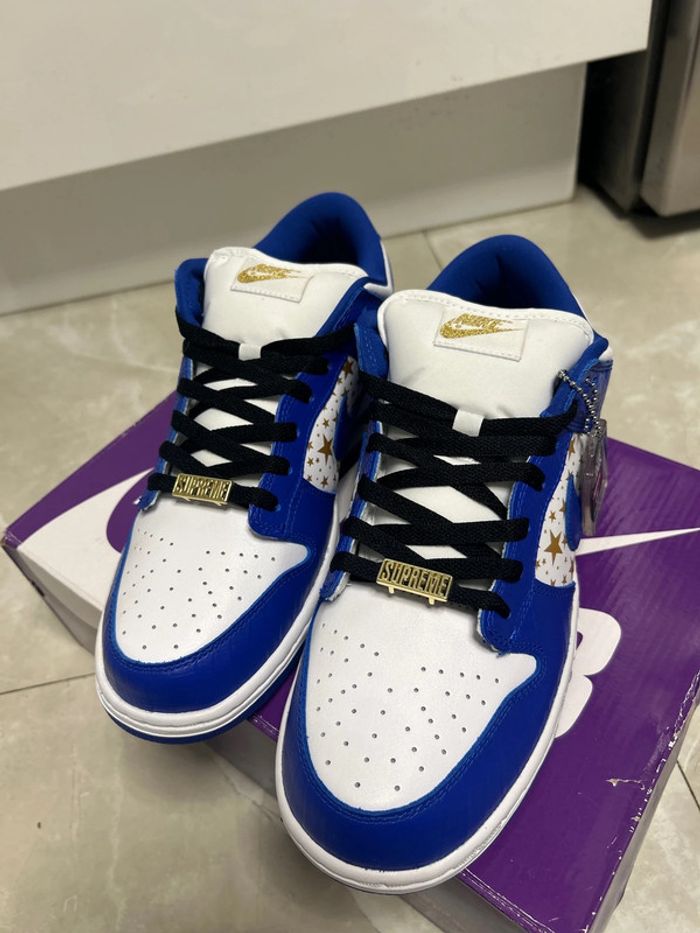 Nike SB Dunk Low Suprême - photo numéro 2