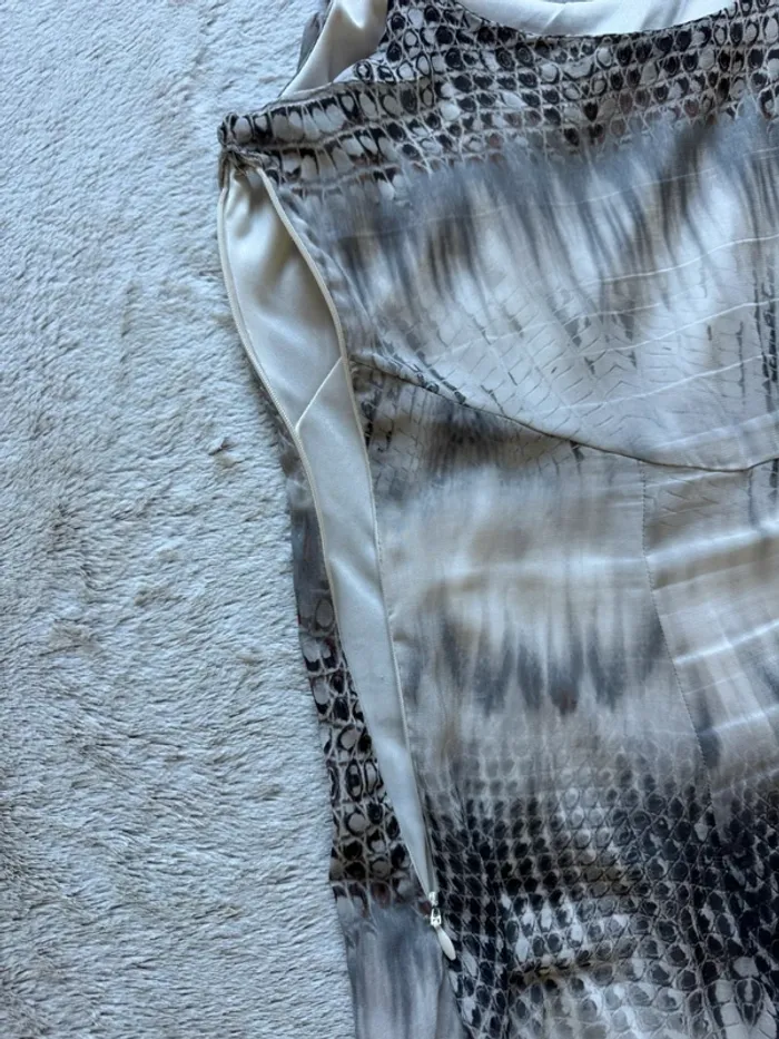 Robe longue occasion cocktail effet crocodile - photo numéro 7