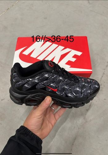 Nike tn noir gris rouge 41