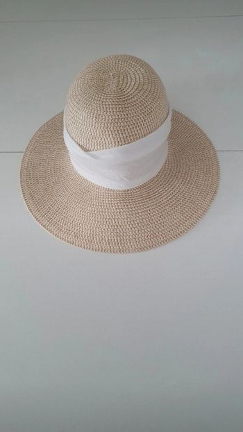 Chapeau en taille 55