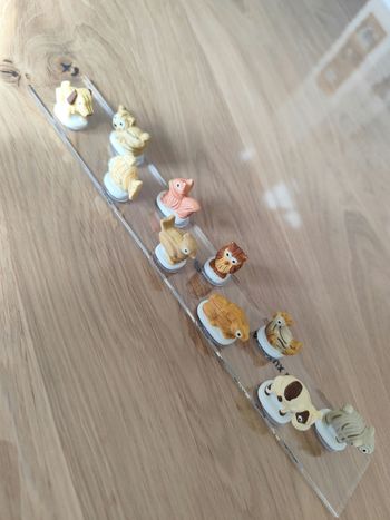 Lot de 10 figurines en céramique " les animaux déco en bois"