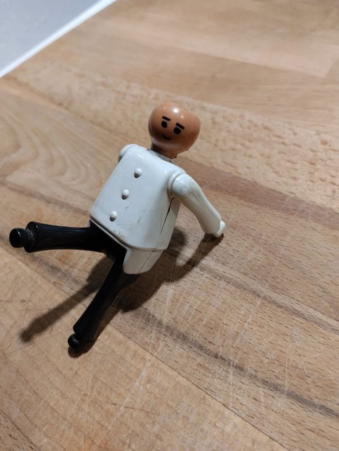 Personnage Playbig (ancêtre du Playmobil) - photo numéro 4