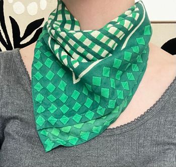 Foulard à carreaux bindi atelier