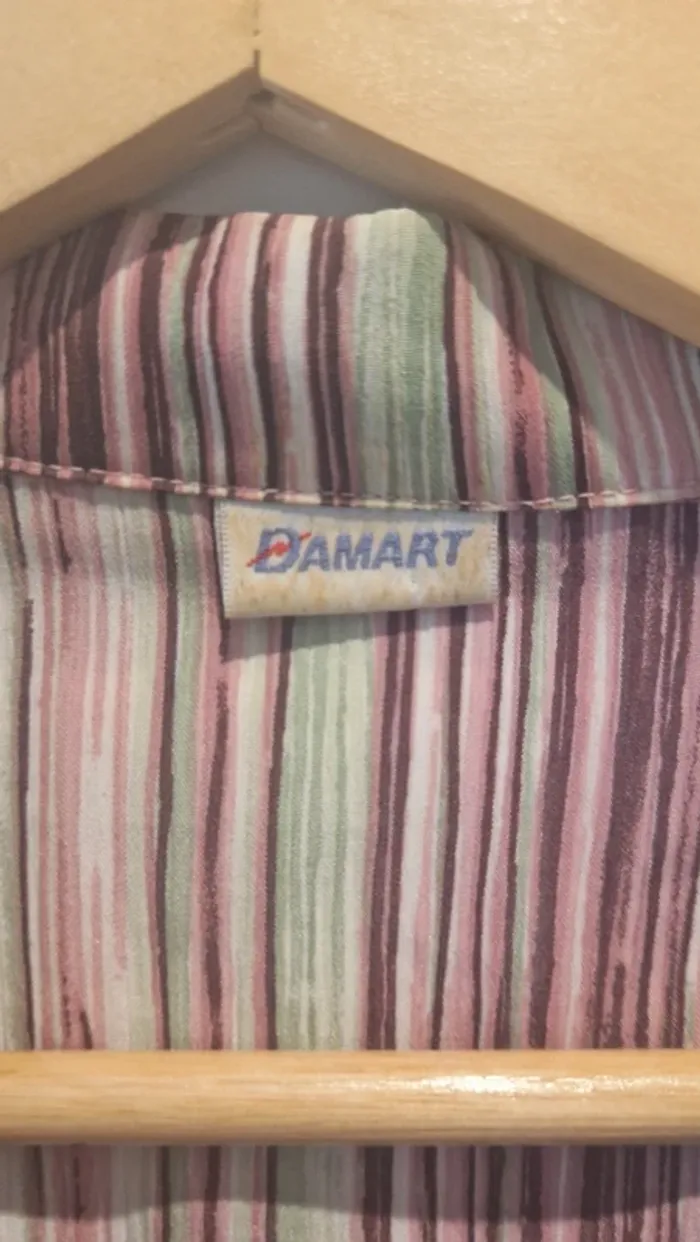 Belle chemise  /blouse vintage damart taille s tres bon etat - photo numéro 4