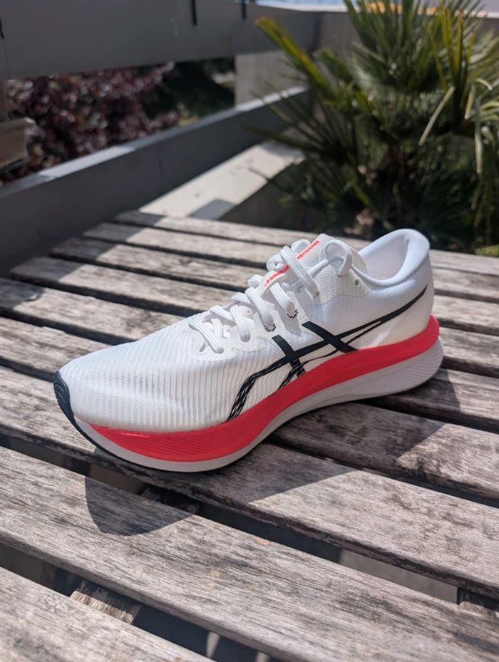 Chaussures de Running Asics Magic Speed 3 pour femme taille 39 ½