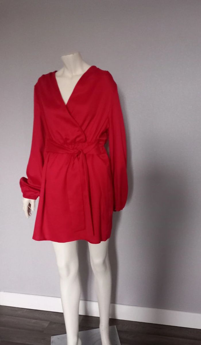 Belle robe chic neuve XXL. Couleur bordeaux. - photo numéro 3