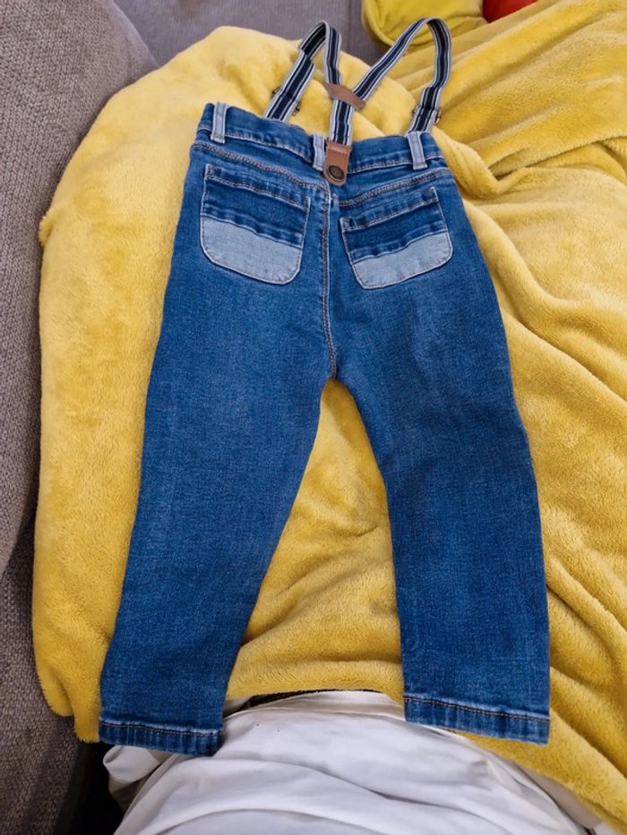 Jean bleu - photo numéro 2
