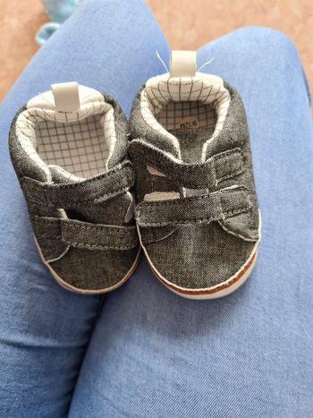 Chaussures 9  12 mois