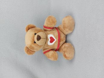 Peluche doudou ours brun marron NICOTOY tee-shirt coeur rouge blanc 20 cm assis vintage