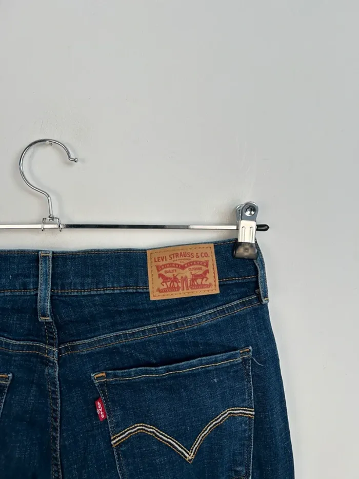 Jean Levi's Femme Marine W29 L32 | Classic Bootcut | Taille 40 | Très Bon État | BP289 - photo numéro 8