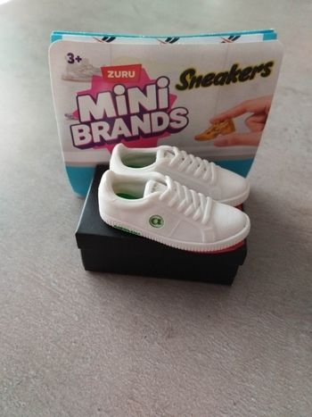 Mini Brands Sneakers basket Airwalk