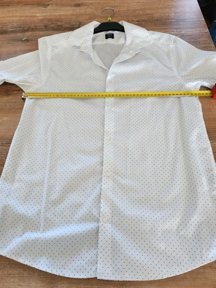 Chemise manches longues blanche a pois noir kiabi neuve taille S - photo numéro 6