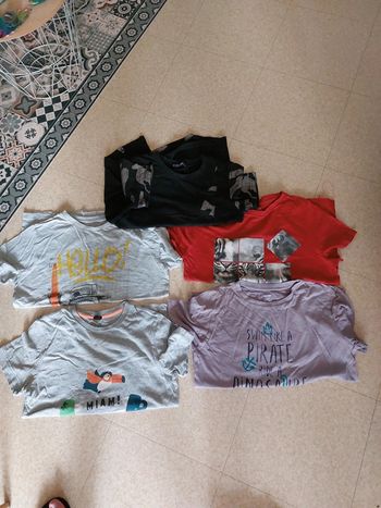 Lot de 5 hauts manches courtes très bon état