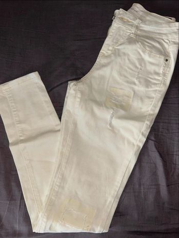 Jeans cache cache