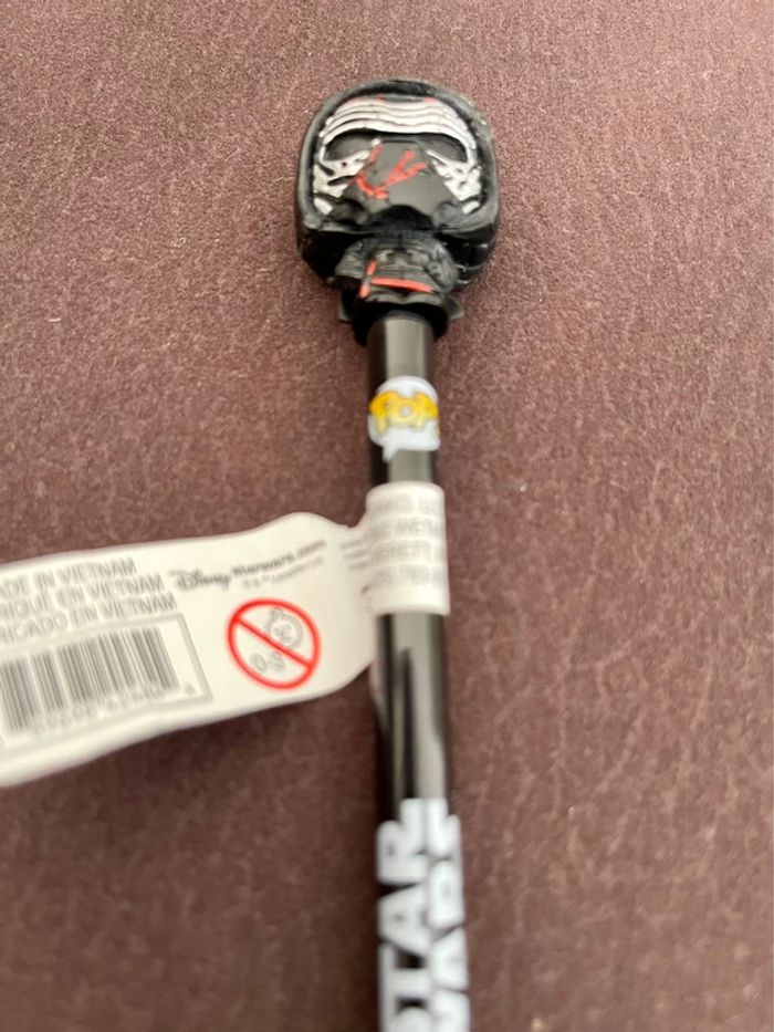 Lot de 2 stylos billes, avec figurines Star Wars. - photo numéro 3