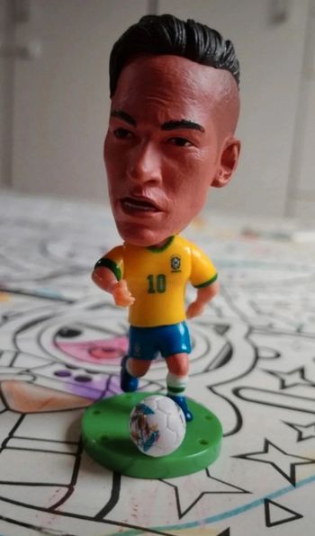 Petite figurine foot neuve Neymar équipe de Brésil