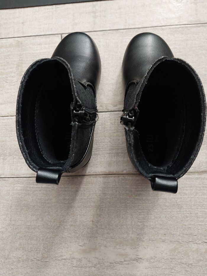 Bottines noires enfant