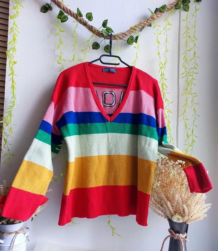 Pull col V BX – Taille unique – Multicolore – État : Excellent - photo numéro 3