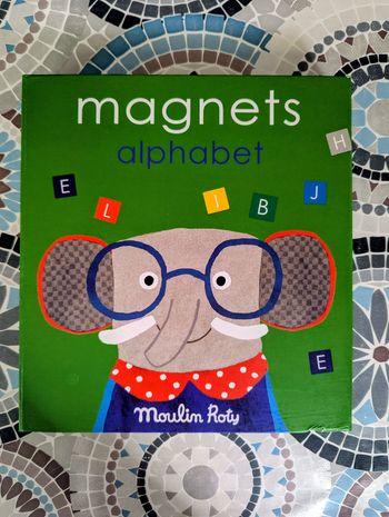 Jeu magnétique alphabet Moulin Roty