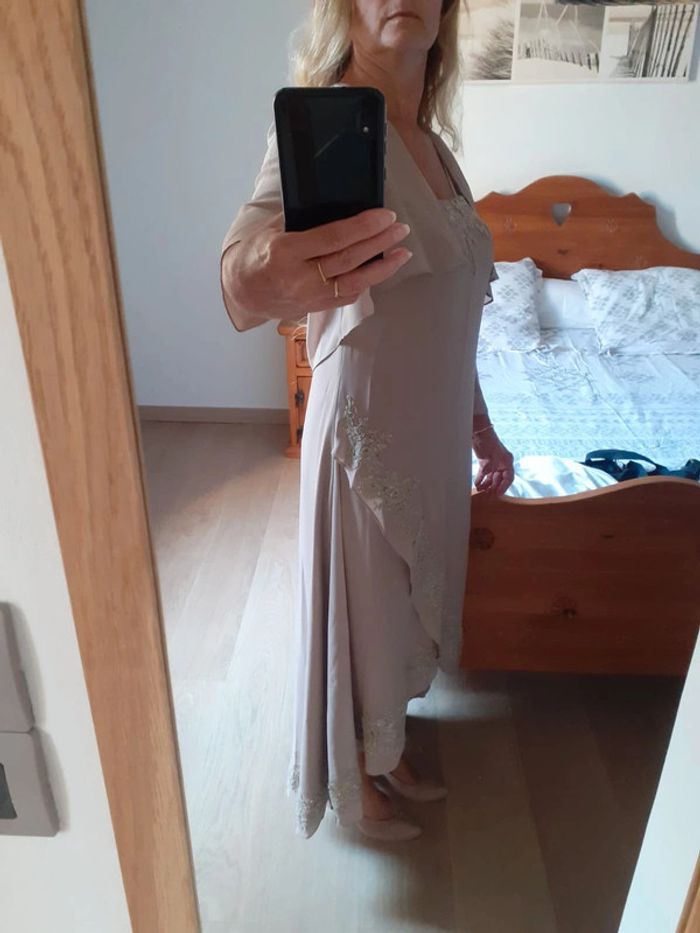 Robe de soirée - photo numéro 2