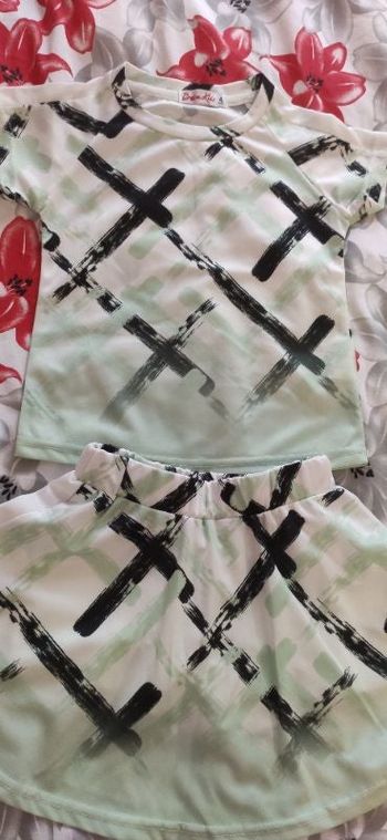 Ensemble t-shirt jupe culotte fille 4 an