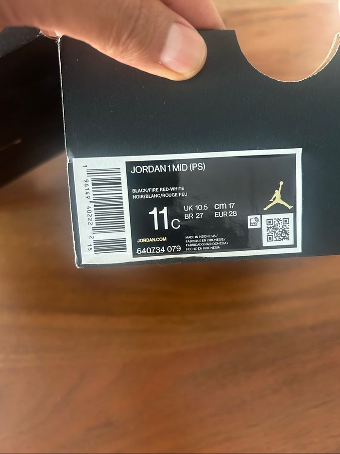 Jordan 1 taille 28 - photo numéro 3