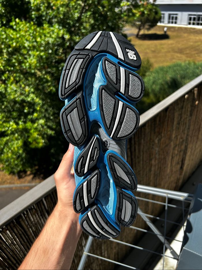 New Balance Abzorb 2000 Baby Blue - photo numéro 5