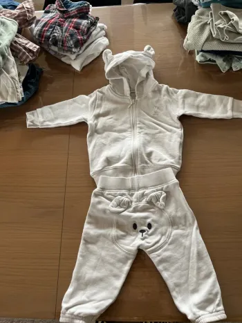 Tenue 6 mois mixte Benetton
