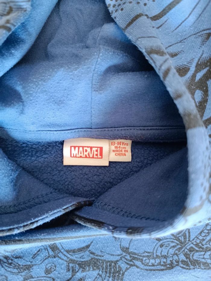 Sweat à capuche Marvel taille 13 ans - photo numéro 2