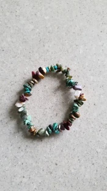 Bracelet en "ships" pierre de bien être
