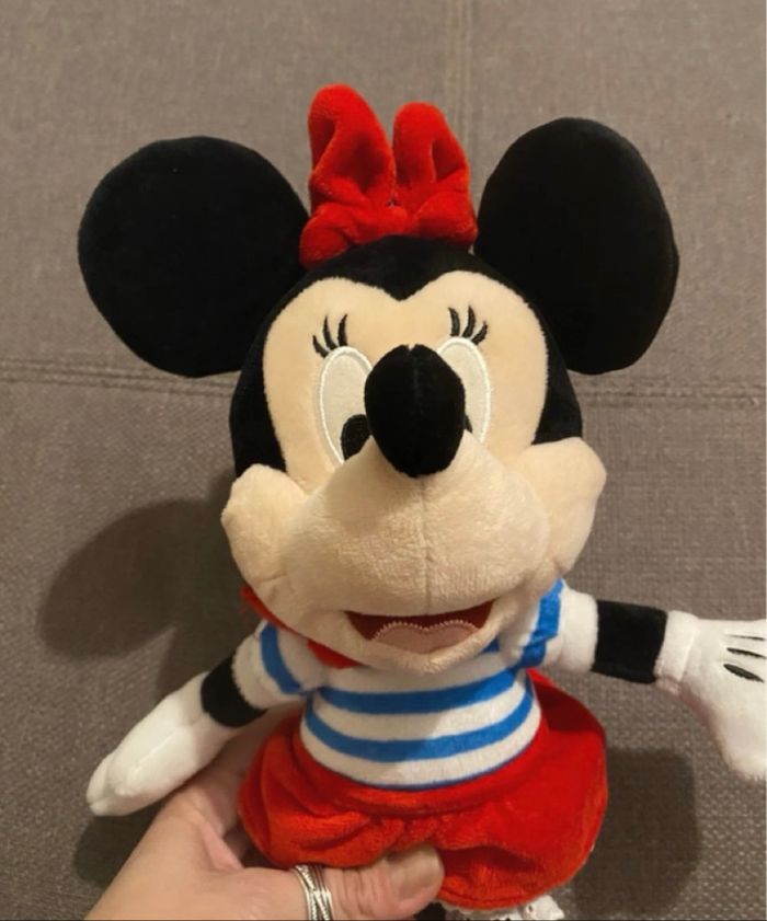 Peluche musicale Minnie - photo numéro 3