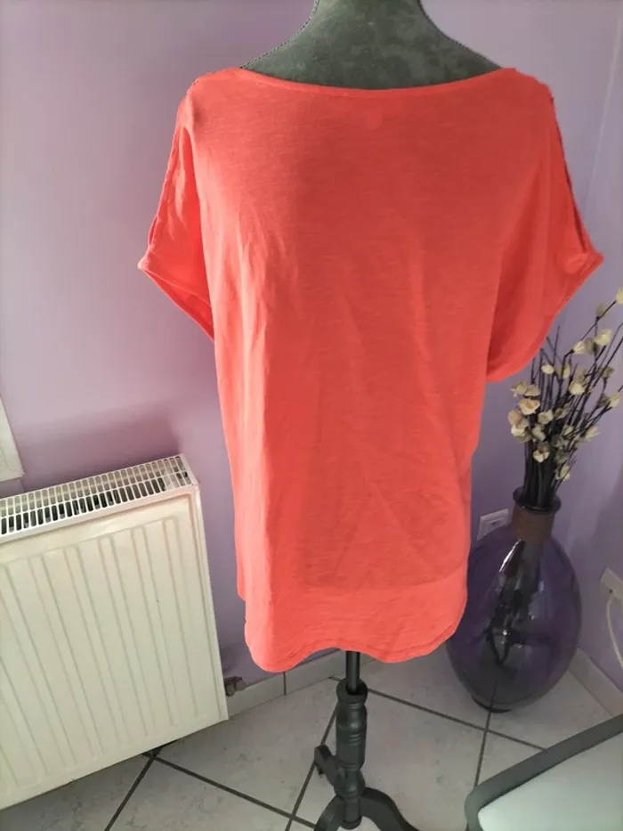 Joli t shirt - photo numéro 3