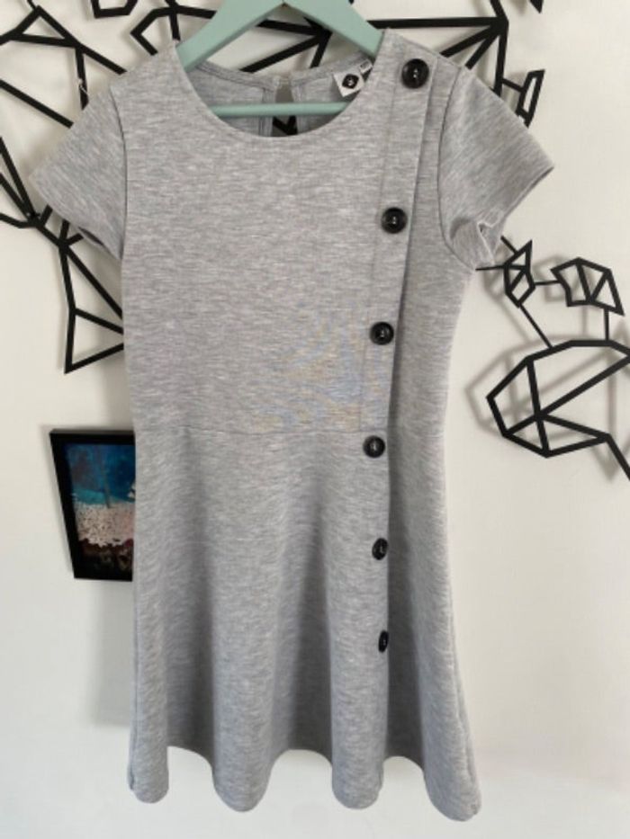 Jolie robe Z grise 10 ans