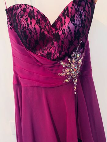 Robe de soirée bustier asymétrique violine prune