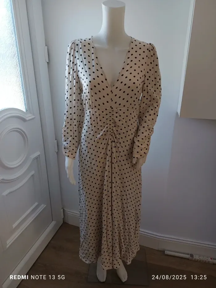 Magnifique robe h&M beige et noir taille L neuve