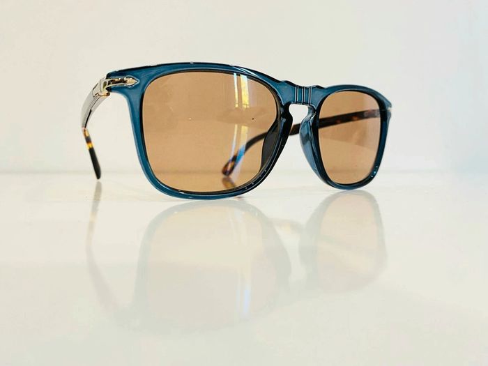 Lunette de soleil mixte bleu verres marron uvprotection catégorie 2 - photo numéro 2
