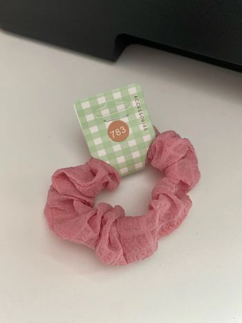 Chouchou matière gaufrée rose