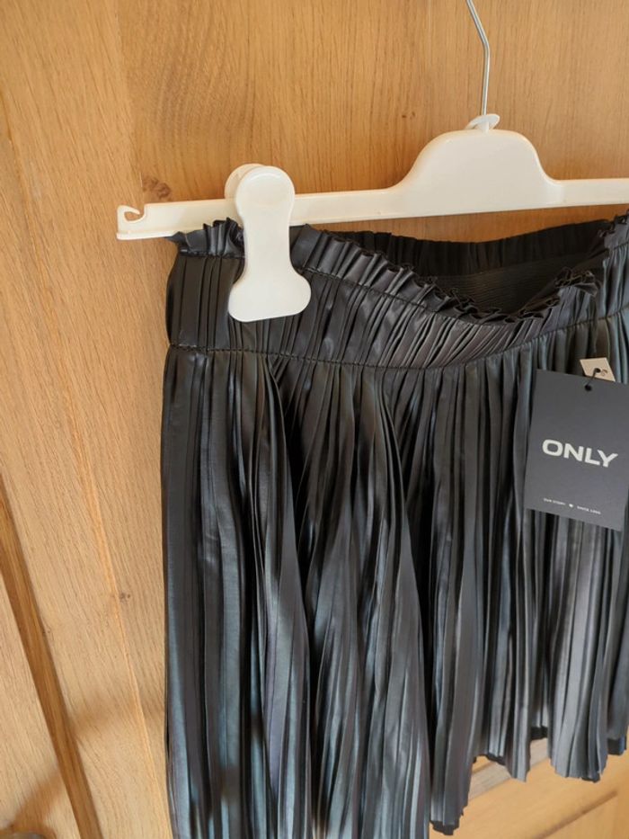 Jupe Only en noir élastique à la taille M - photo numéro 3