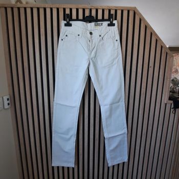 Jean blanc longues jambes  Bizzbee T 34