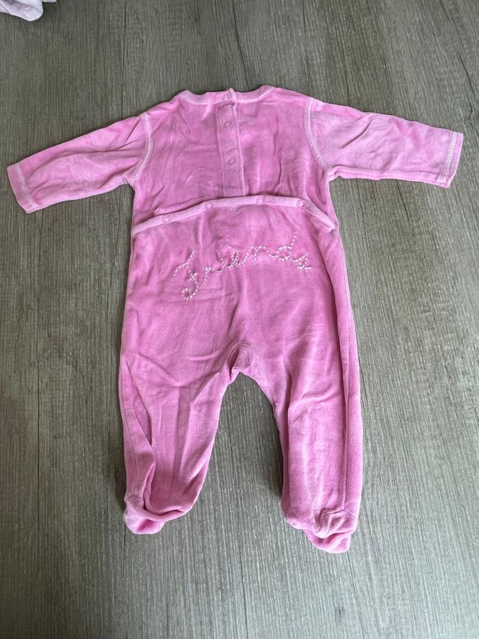 Pyjama 3 mois - photo numéro 2