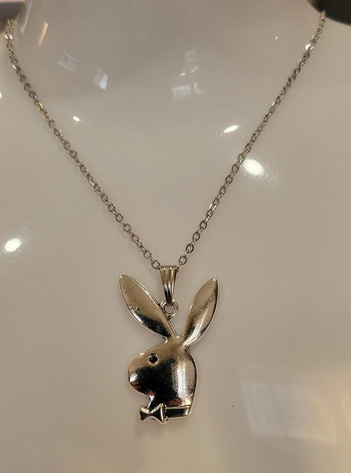 collier lapin playboy argenté - photo numéro 2