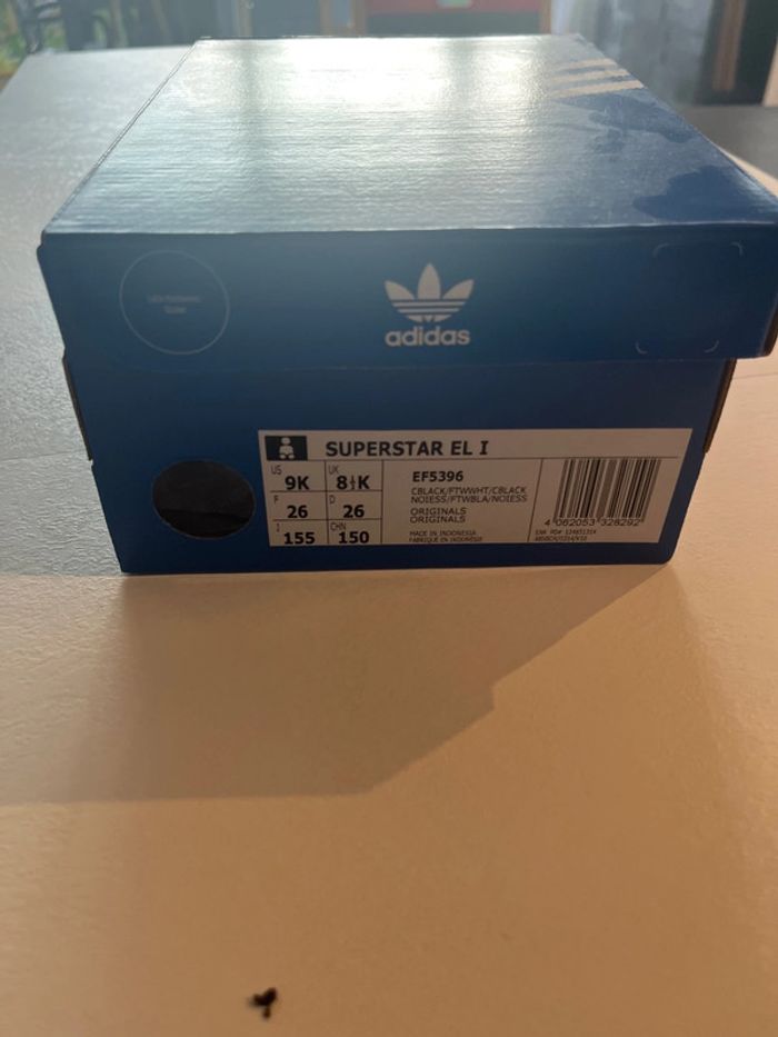 Baskets Superstar Adidas Pointure 26 - photo numéro 7