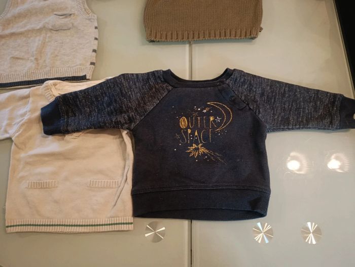 Lot de 4 pulls / sweats - photo numéro 2